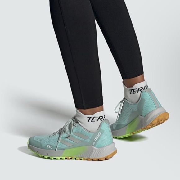 NEW adidas Outdoor Terrex Agravic Flow 2 - Size 10.5 Women's / 9.5 Men's - Picture 3 of 16